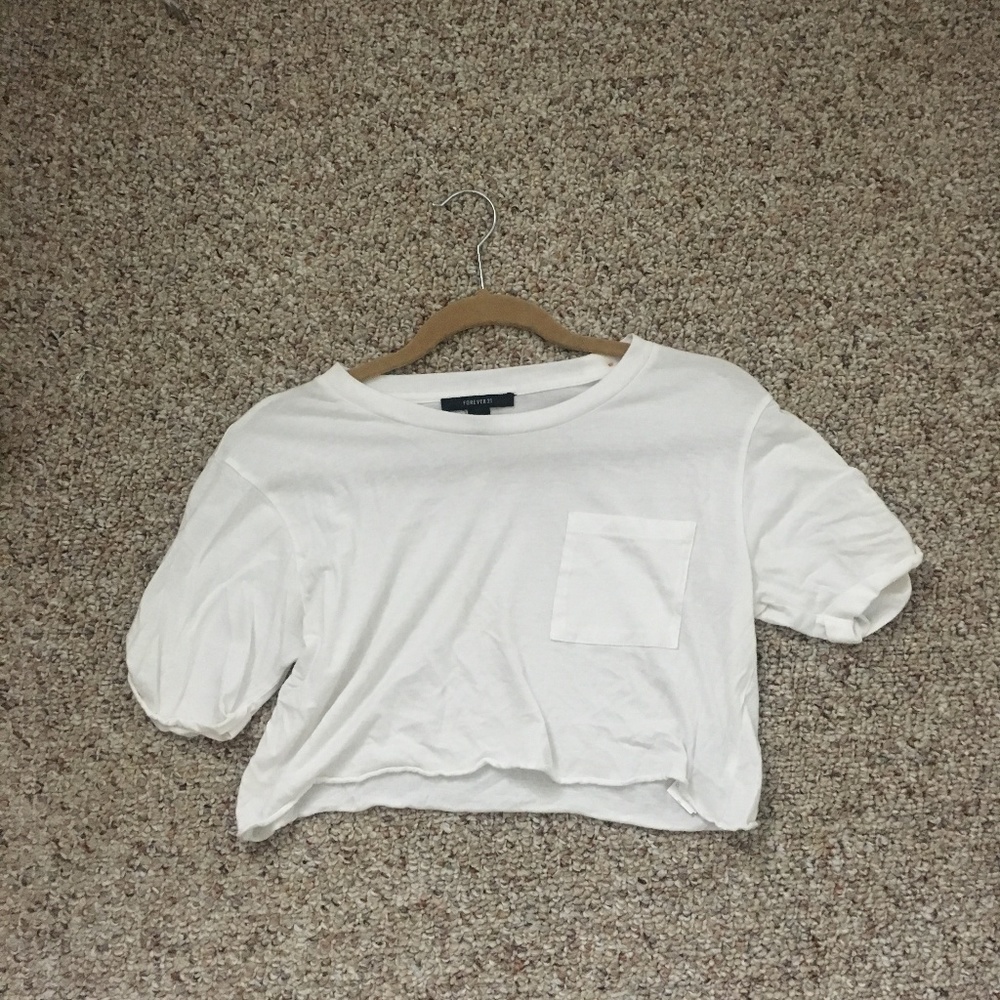 white cropped T-shirt